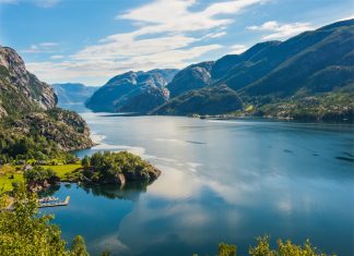 Serin Bir Yaz Büyüsü: Gemi ile Norveç Fiyortları Turu