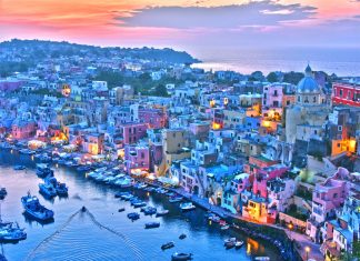 Procida Adasını Görmediniz Mi?