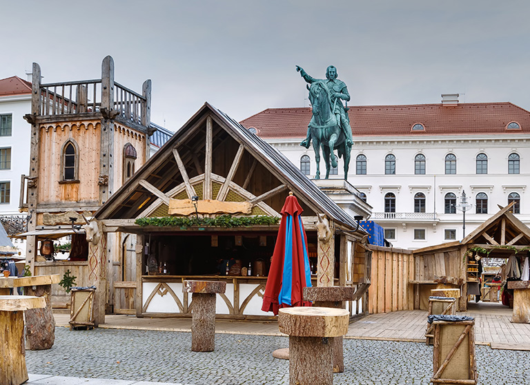 Mittelaltermarkt (Orta Çağ Noel Pazarı)