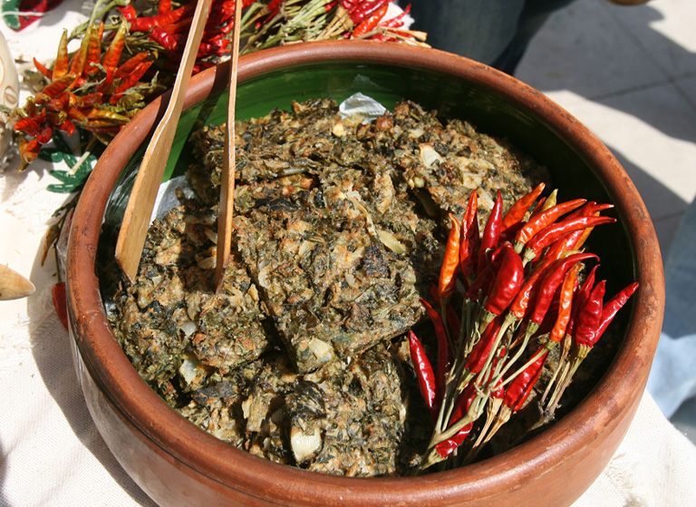 Otlu Mücver