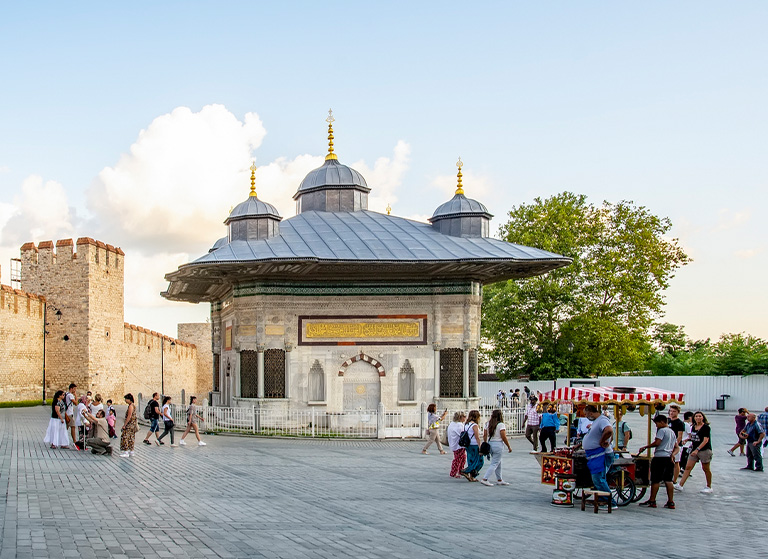 topkapı kaleiçi meydan